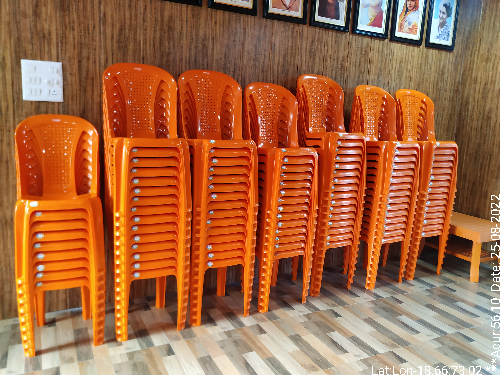 Plastic chair rent
